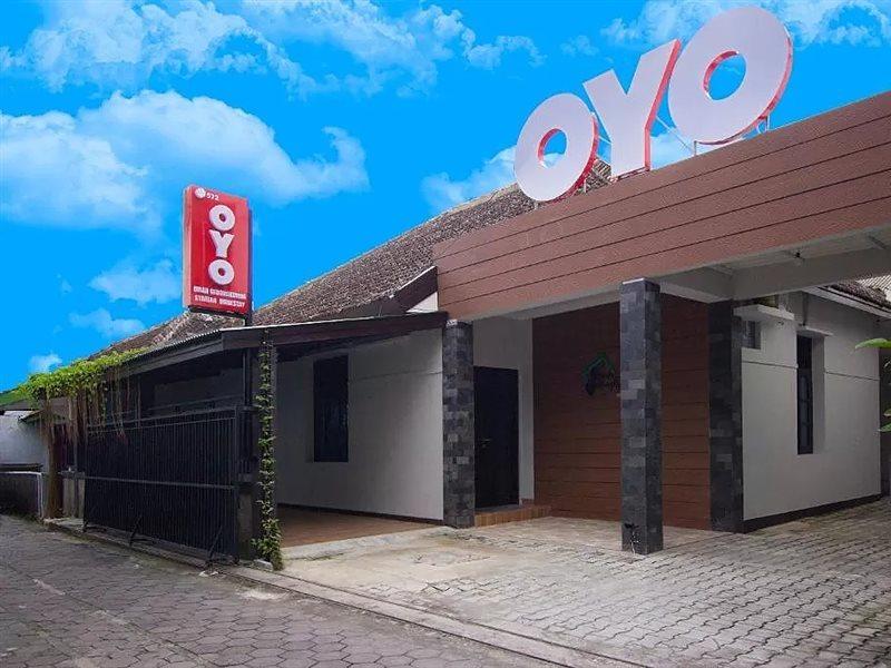 Oyo 572 Omah Gedongkuning Syariah Homestay Джокьякарта Экстерьер фото