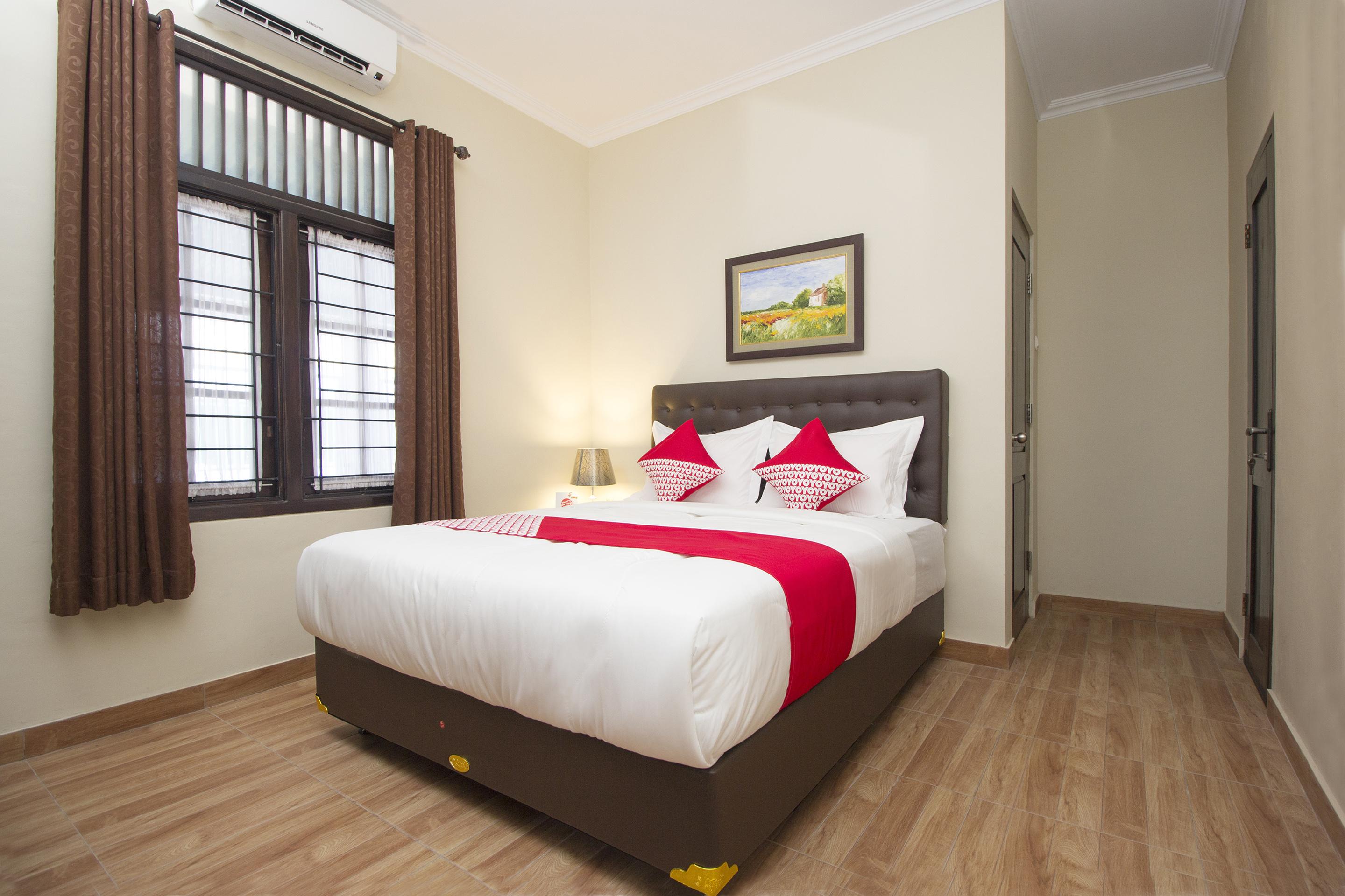 Oyo 572 Omah Gedongkuning Syariah Homestay Джокьякарта Экстерьер фото